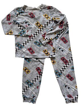 Ready for a little bedtime racing. 🏎️ ESME two-piece pajamas Size 7